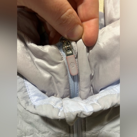 Lululemon Another Mile Vest in Blue/Lavender , size 12 - Picture 6 of 14